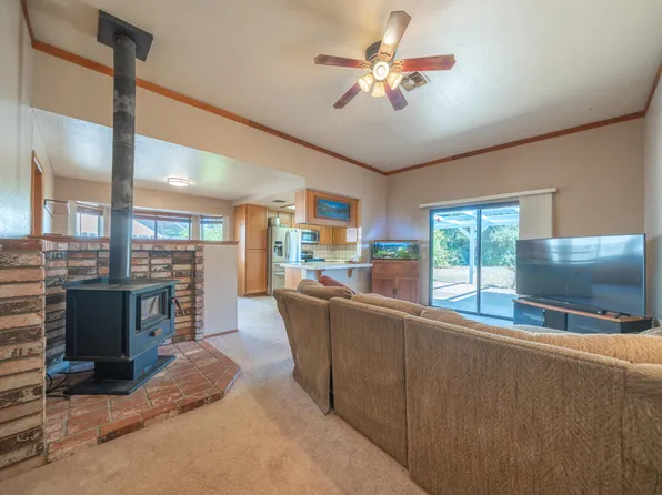 3425 Silverwood St, Redding, CA 96002