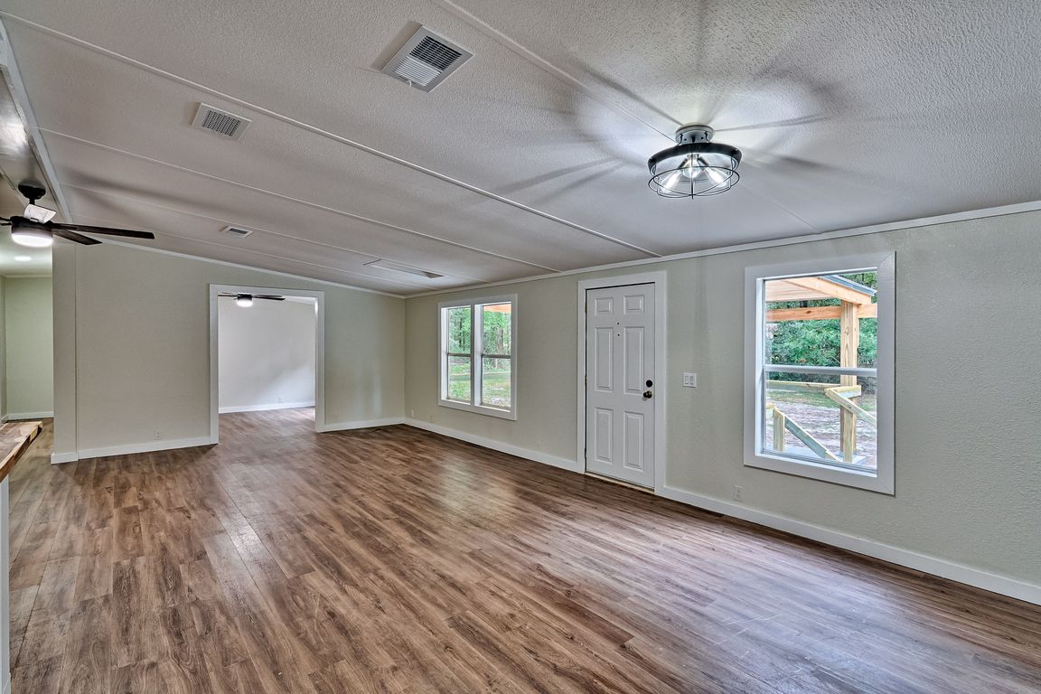 next background image