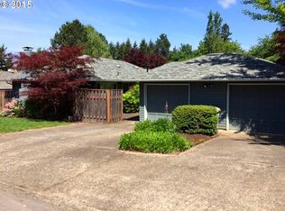 9015 SW Monterey Pl, Portland, OR 97225