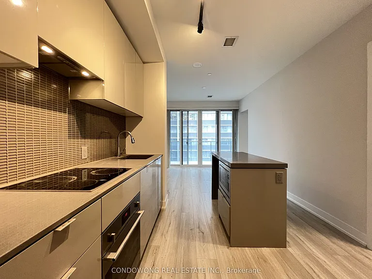 7 Grenville St #1110 — Photo 4