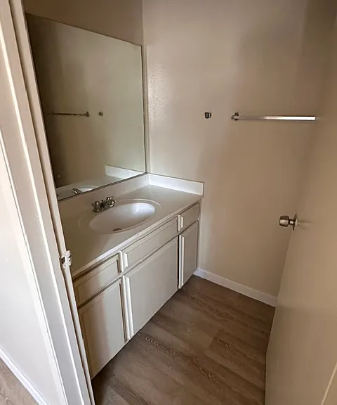 4340 Manhattan Beach Blvd #4 — Photo 4