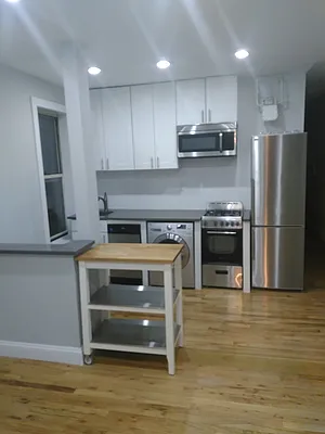 Rented by Reliance Realty Partners LLC  | media 23