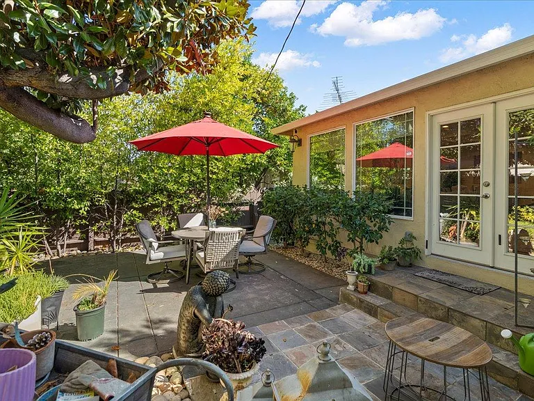 1055 W McKinley Ave — Photo 21