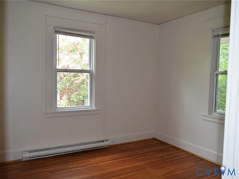 301 W 30th St — Photo 11