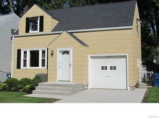 123 Lamont Dr, Amherst, NY 14226