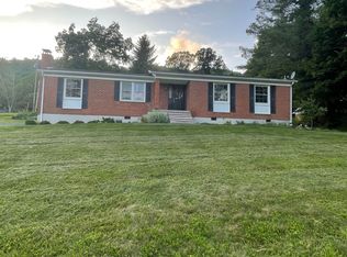45 Sunrise Terrace Rd, Hot Springs, VA 24445