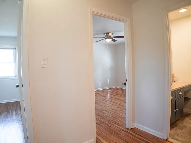 13227 Sturbridge Rd — Photo 42