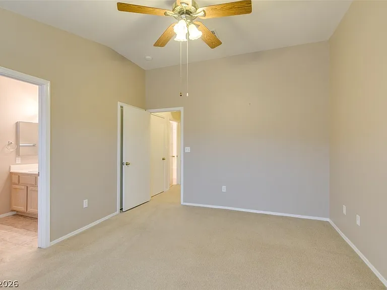 2001 Joy View Ln #2001 — Photo 18