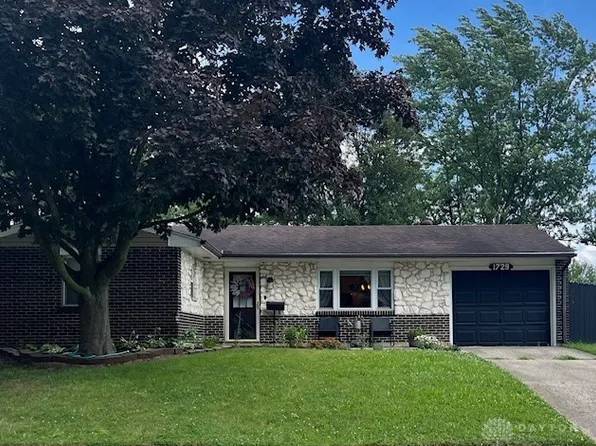 1729 Sioux Dr, Xenia, OH 45385
