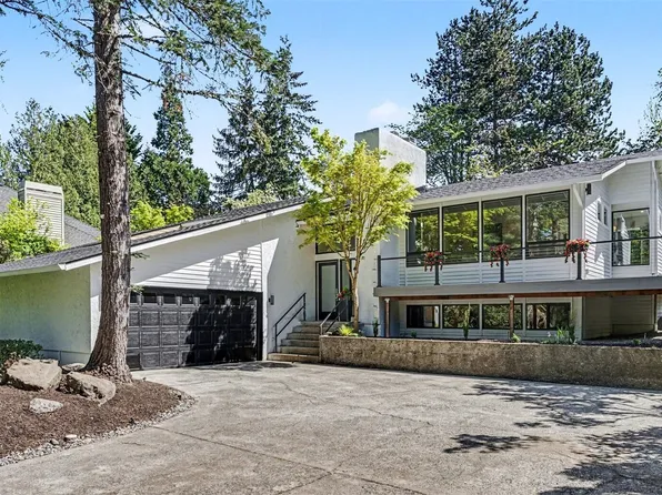 6560 W Mercer Way, Mercer Island, WA 98040
