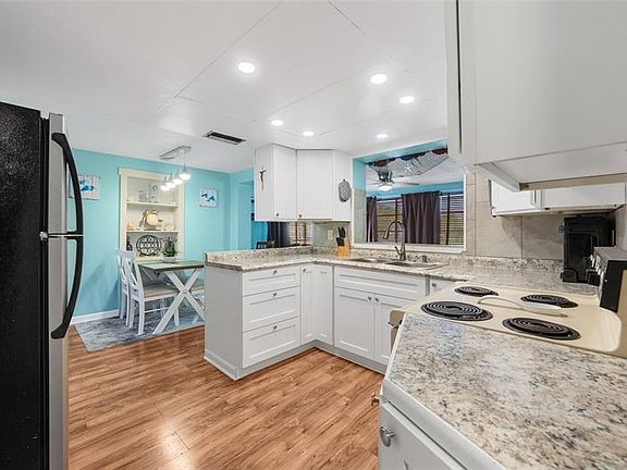 5th image of 7811 Rottingham Rd
