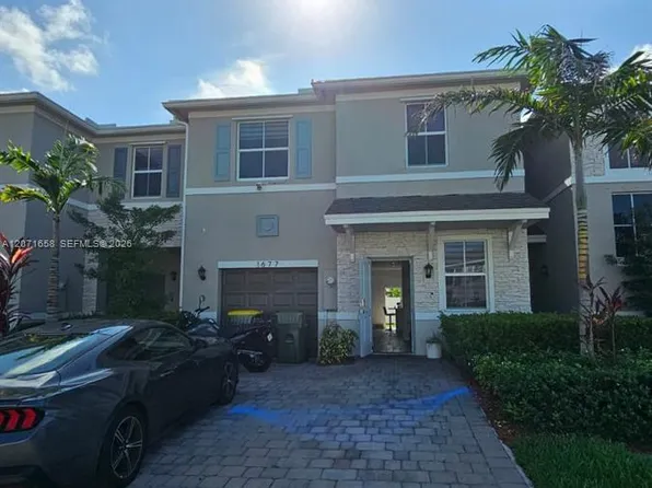 1677 SE 8th Ave, Homestead, FL 33034