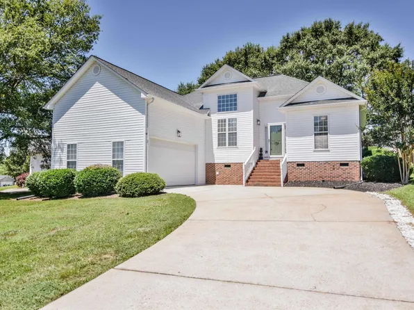 104 Jester Ct, Williamston, SC 29697