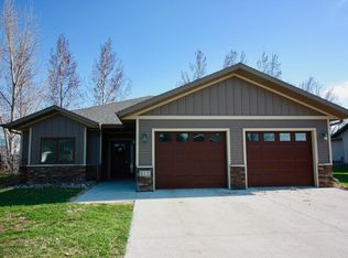 112 Dakota Dr, Hankinson, ND 58041