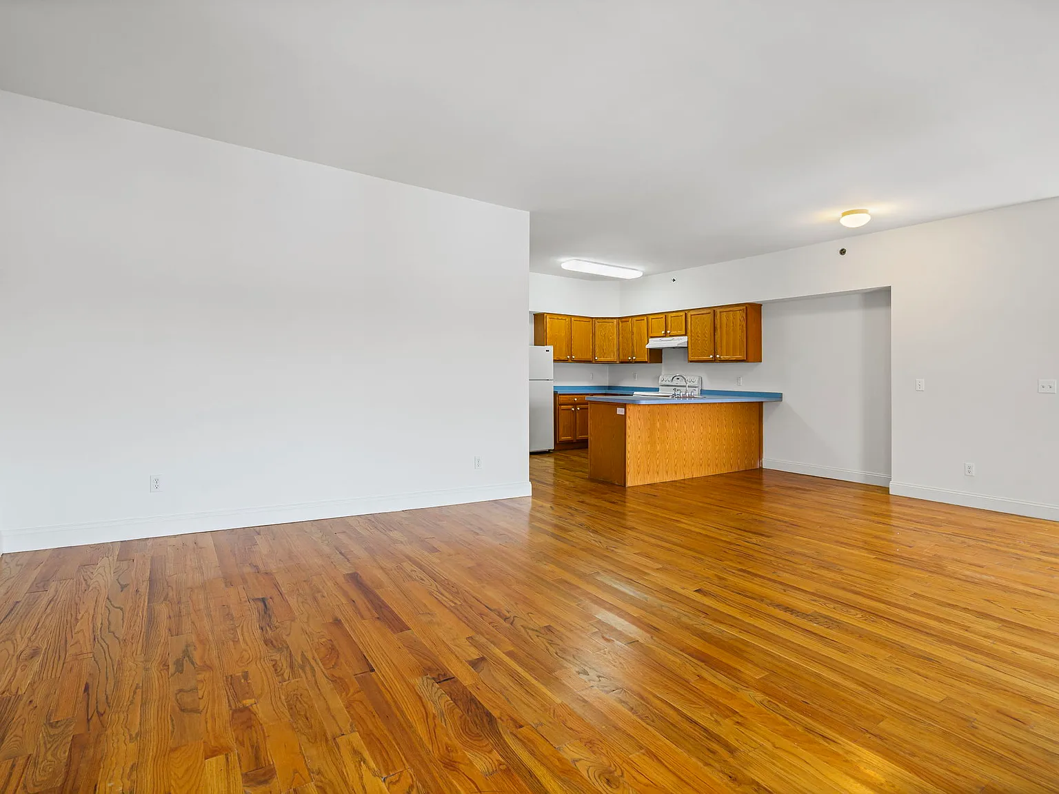 2 bed, 1264 sqft, $1,500 — Photo 4