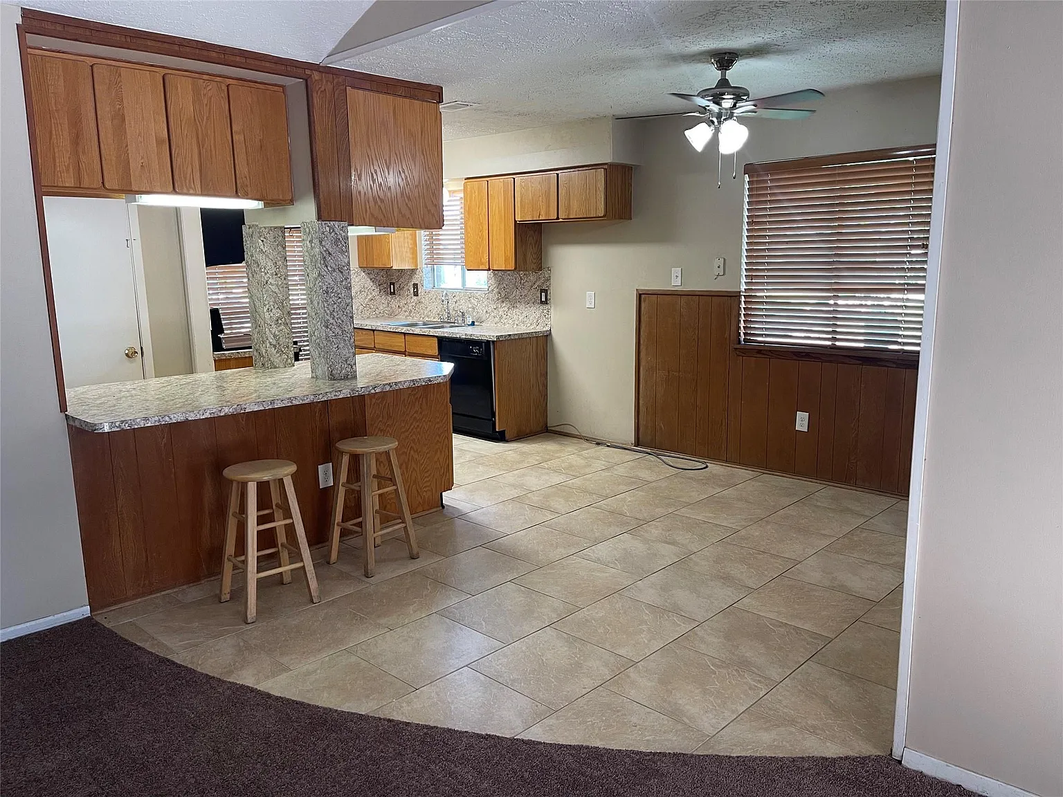 3 bed, 1801 sqft, $1,980 — Photo 4