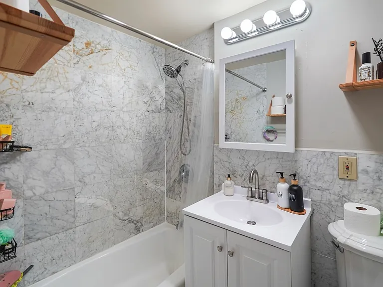 239 Commonwealth Ave #10 — Photo 5