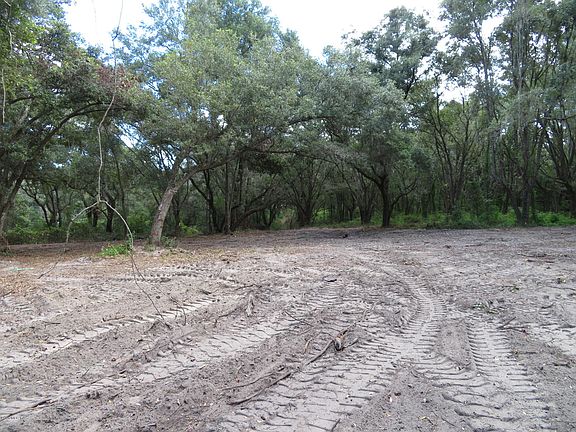 2nd image of 15201 E Hwy 25