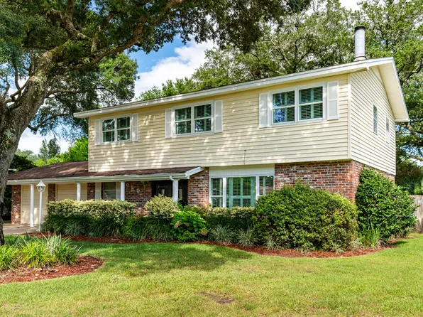 620 Merioneth Dr NE, Fort Walton Beach, FL 32547