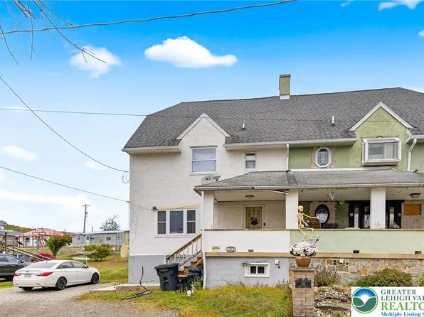 212 Pine St, New Philadelphia, PA 17959