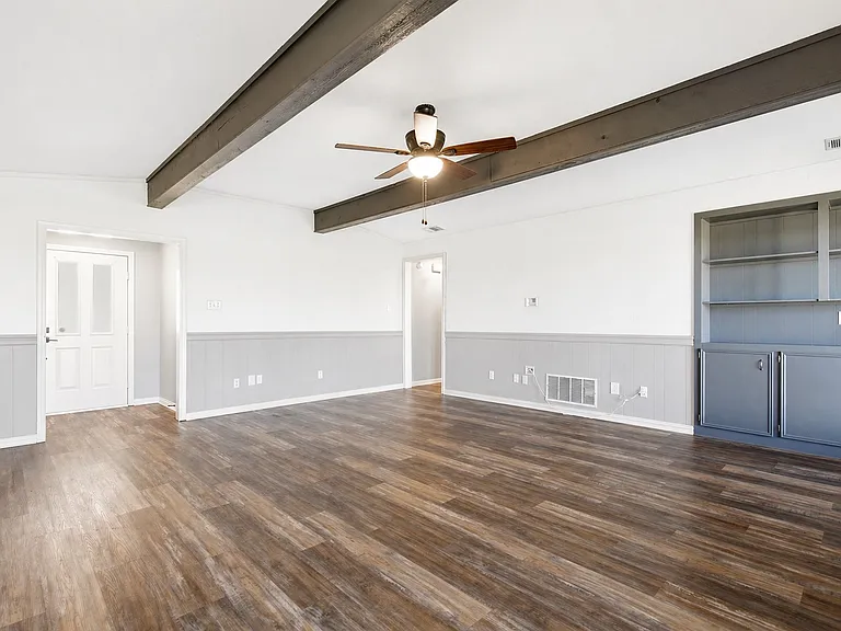 1213 Marilyn Jayne Ln — Photo 11