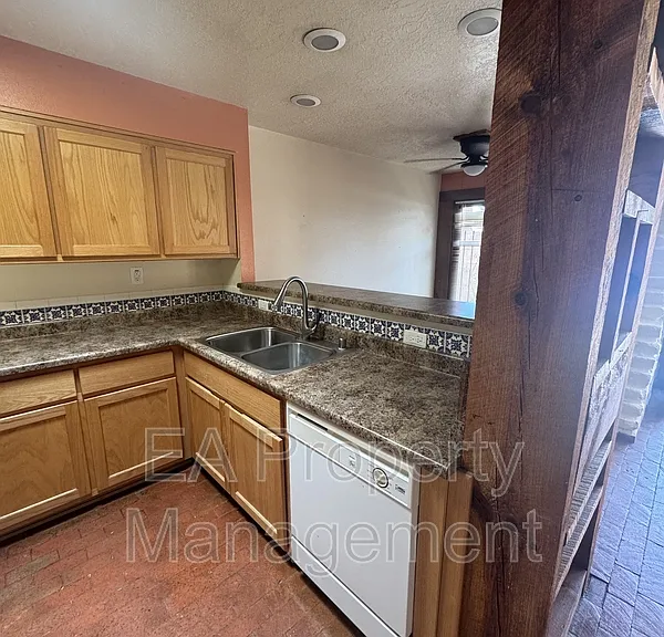 921 Nashville Ave SW #1 — Photo 13