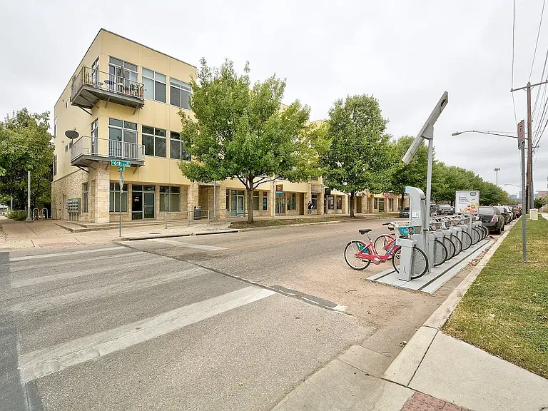 2401 E 6th St #3041 — Photo 24