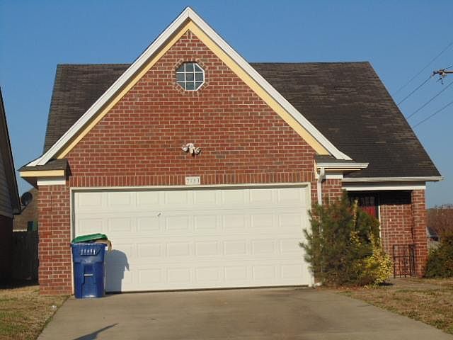1st image of 7733 Chesterfield Dr S