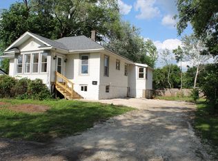 534 Mohawk St, Joliet, IL 60432