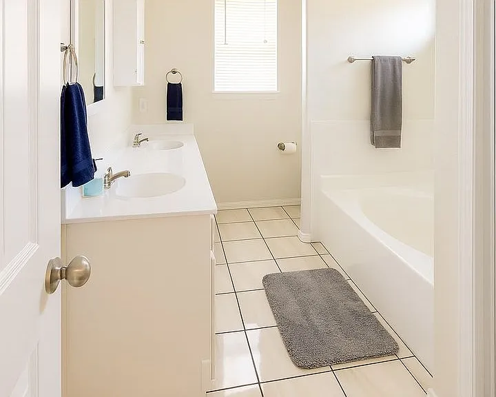 2703 Tara Dr — Photo 5
