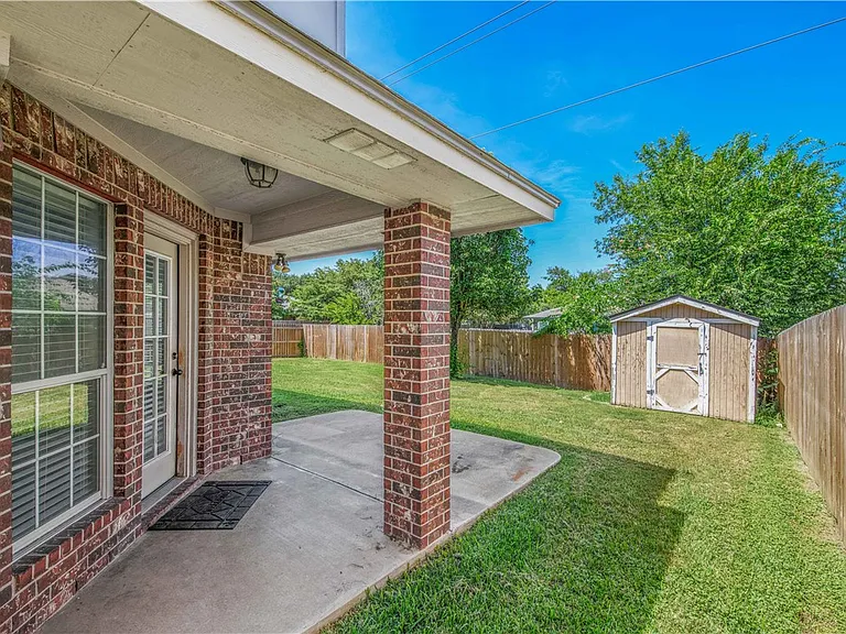 4101 Hunter Creek Dr — Photo 20