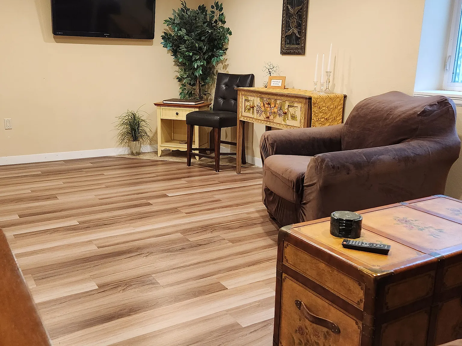 2 bed, 900 sqft, $1,900 — Photo 3