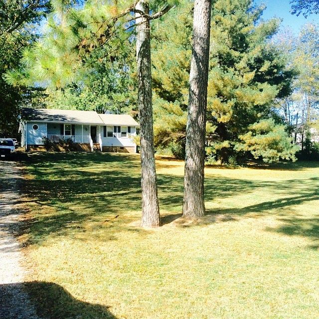 1st image of 207 Valley View Dr