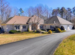 7955 Haviland Ct, Pfafftown, NC 27040