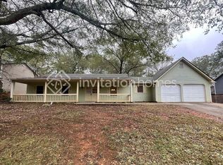 2634 Laurel Woods Ln SE, Conyers, GA 30094