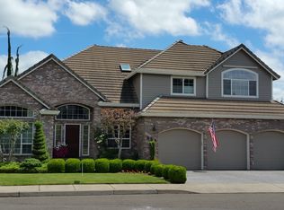 952 N Baker St, Canby, OR 97013