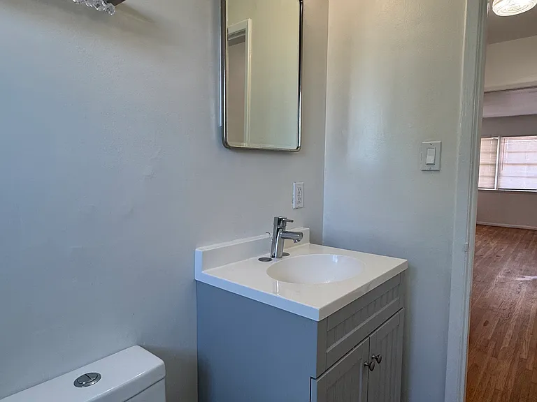 1380 Masselin Ave #7 — Photo 9