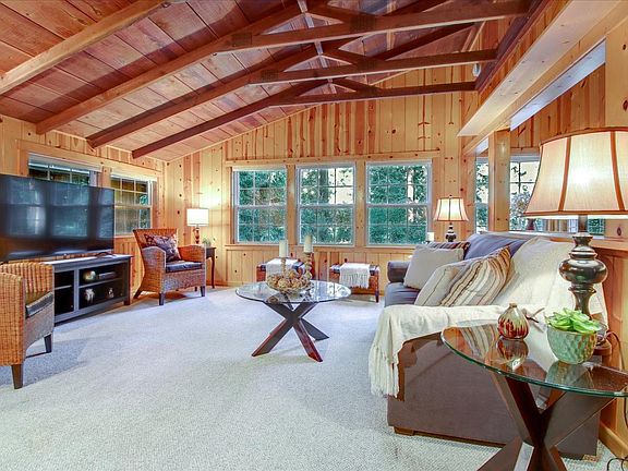 5th image of 334 Redwood Dr