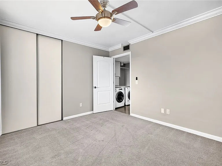 7430 Lake Breeze Dr #313 — Photo 19