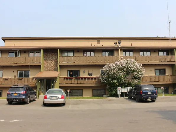 300 Woodridge St #17, Fairbanks, AK 99709