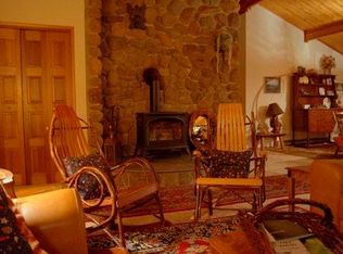 3530 Spruce Cabin Rd, Canadensis, PA 18325