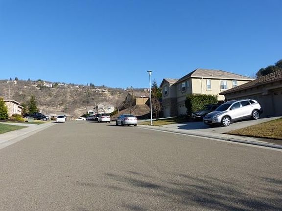 3rd image of 2153 Kavine Way