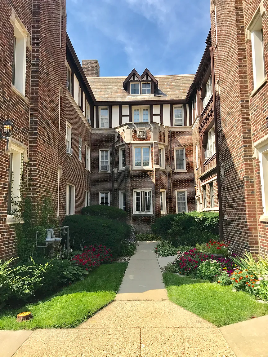 82 Temple Ct APT 301 photo 1