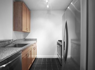 420 W 42nd St APT 34H, New York, NY 10036