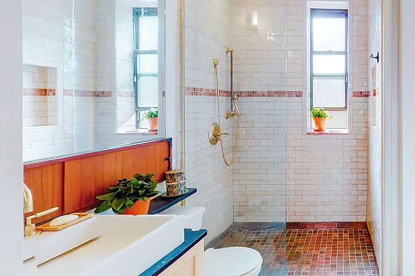 Sold by Compass | media 8