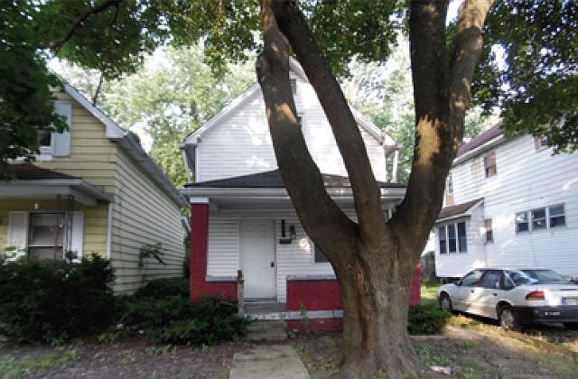 1st image of 631 N Parker Ave