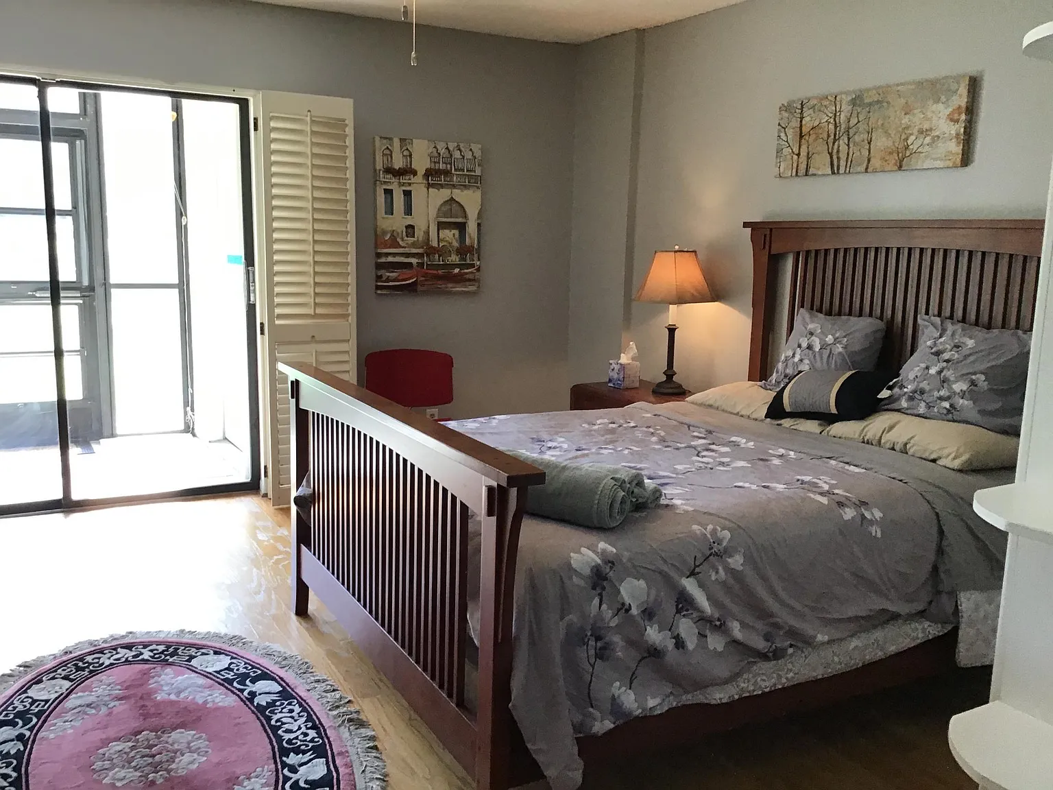 2 bed, 1070 sqft, $1,100 — Photo 2