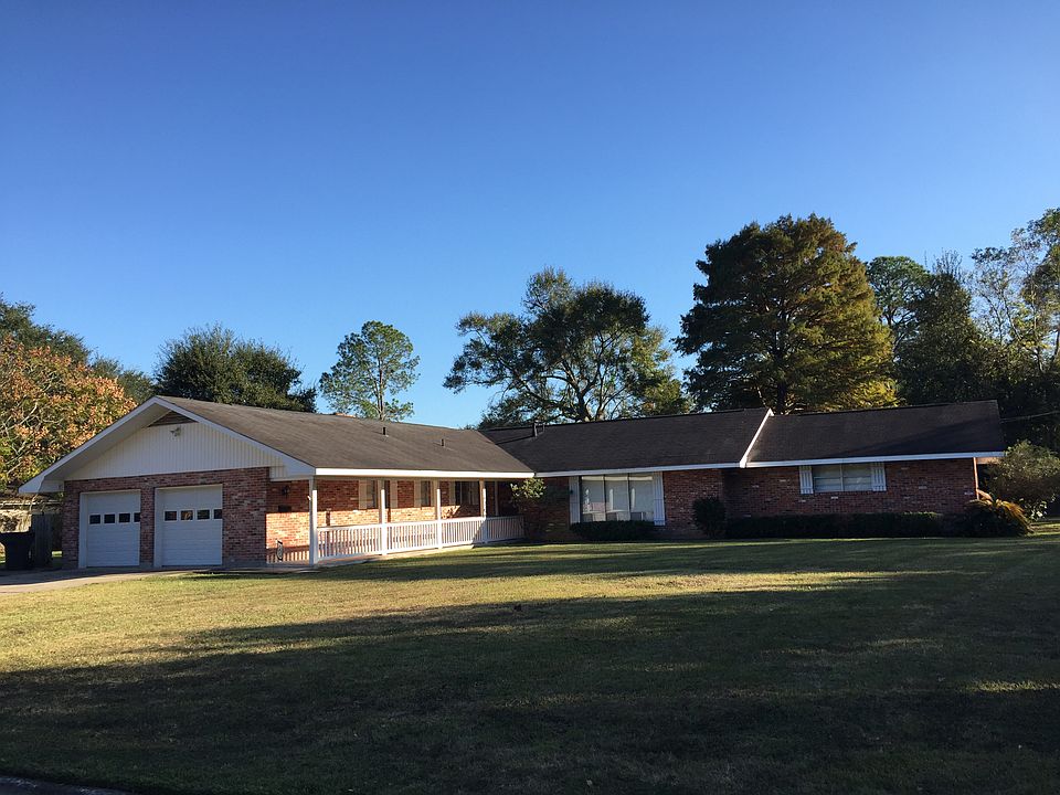 1st image of 323 Greenway St