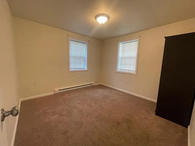 Main bedroom (view from doorway)