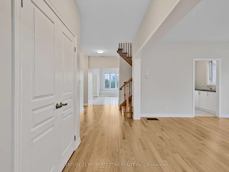 919 Green St — Photo 8